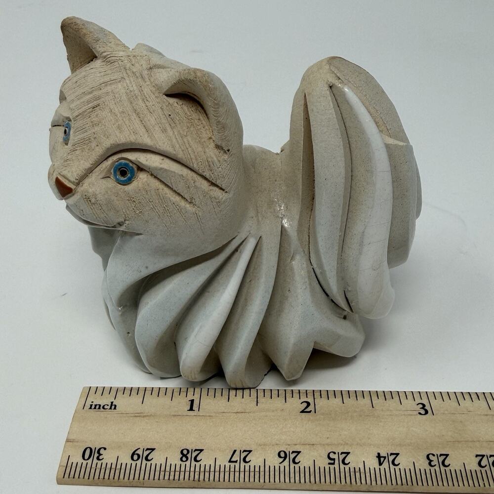 Artesania Rinconada White Persian Cat Clay & Enamel Blue Eyes Signed Uruguay - Picture 8 of 8